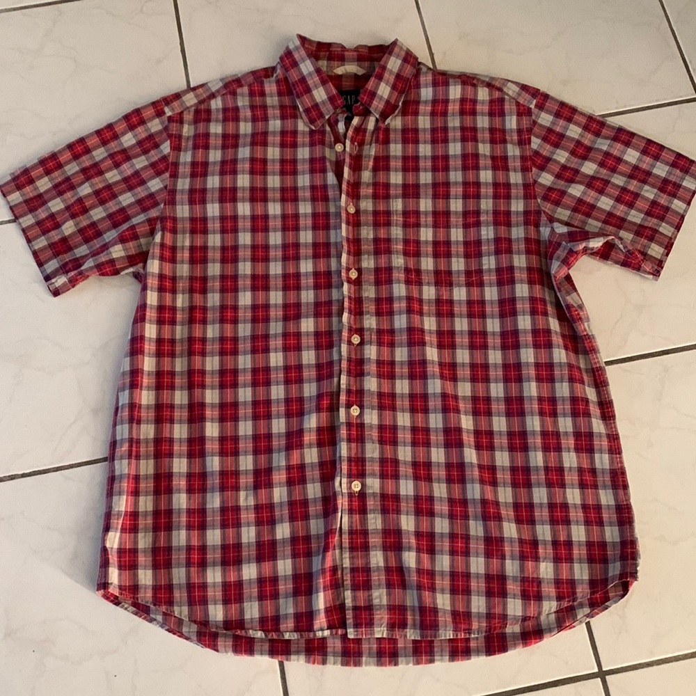GAP Plaid Short Sleeved Shirt